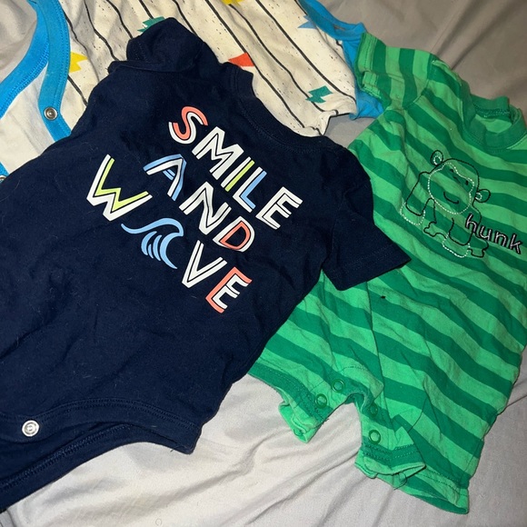 Baby boy onesie bundle - Picture 2 of 3